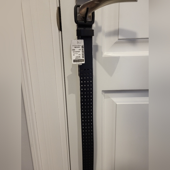 Brave Leather Belt - Size 34 - Black - Picture 5 of 8